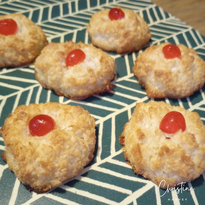 Coconut Macaroons (Cherry)